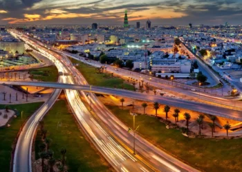 Saudi Arabia Plans $1 Trillion Investment in Non-Oil Sectors, Intends to Cut Down Oil Spending