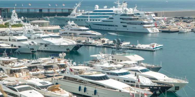 Oxfam Report Says Carbon-Emitting Lifestyles Of The Richest 1% Widens Hunger, Poverty, and Death