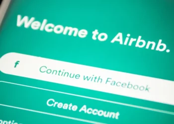 Airbnb Urges Barcelona to Rethink Tourist Rental Regulations