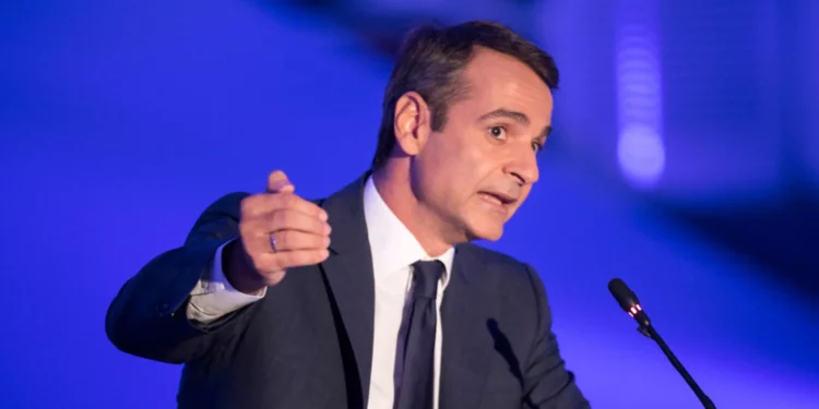 Mitsotakis Faces Pressure As Unions Strike For Higher Wages Due To Cost of Living Crisis