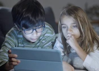 Australia Passes Social Media Ban for Under 16, But Questions Implementation