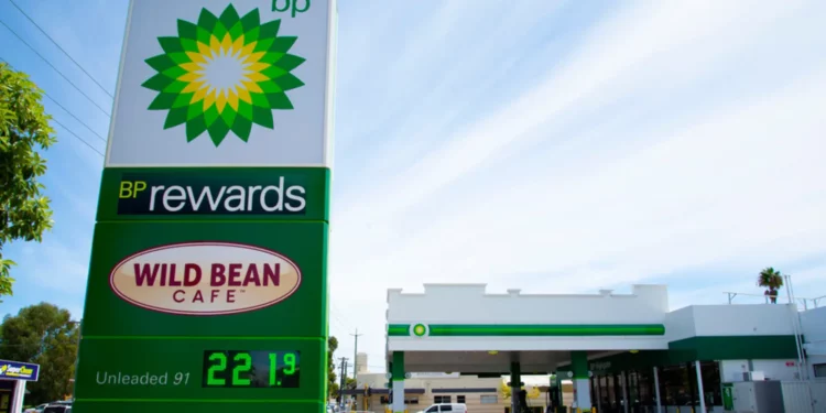 BP Eyes $10 Billion Castrol Divestment Under Elliott Pressure