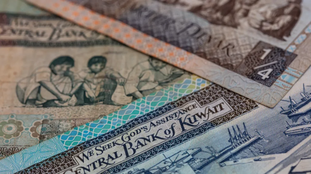 Kuwait Lifts 8-Year Debt Break with New Financing Law