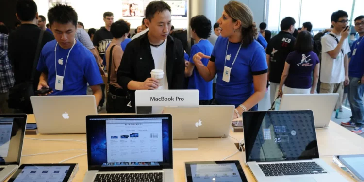 Apple Gives Biggest Interface Makeover in its History for iPhone, iPad, and Mac