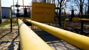 EU Proposes to Ban Russian Gas Imports By the End of 2027