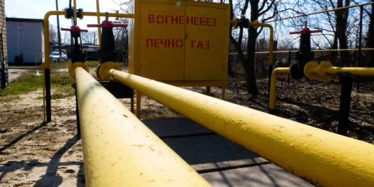 EU Proposes to Ban Russian Gas Imports By the End of 2027