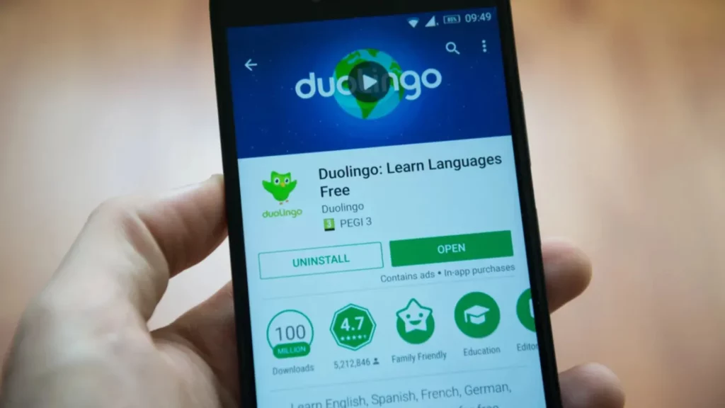 Duolingo’s AI Features And Non-Language Courses Help Raise Revenue Expectations