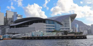 Hong Kong Luxury Real Estate Records $2.93 Billion With Just 35 Deals 6 Hong Kong Luxury Real Estate Records $2.93 Billion With Just 35 Deals