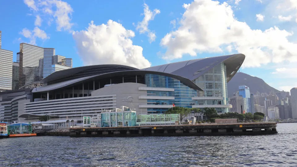 Hong Kong Luxury Real Estate Records $2.93 Billion With Just 35 Deals 1 Hong Kong Luxury Real Estate Records $2.93 Billion With Just 35 Deals