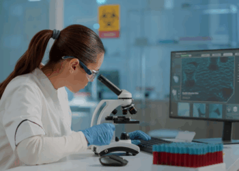 Chinese Biotech Startups Hit Profit Milestone in 2025