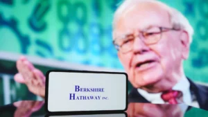 Warren Buffett Shines a Spotlight on Japan’s Giants, Mitsubishi and Mitsui