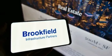 Brookfield in Talks for $10 Billion US Real Estate Buy from GIC 3 Brookfield in Talks for $10 Billion US Real Estate Buy from GIC