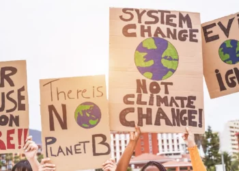 Bank of England Urged to Prioritise Climate Crisis as it Affects Global Financial Stability