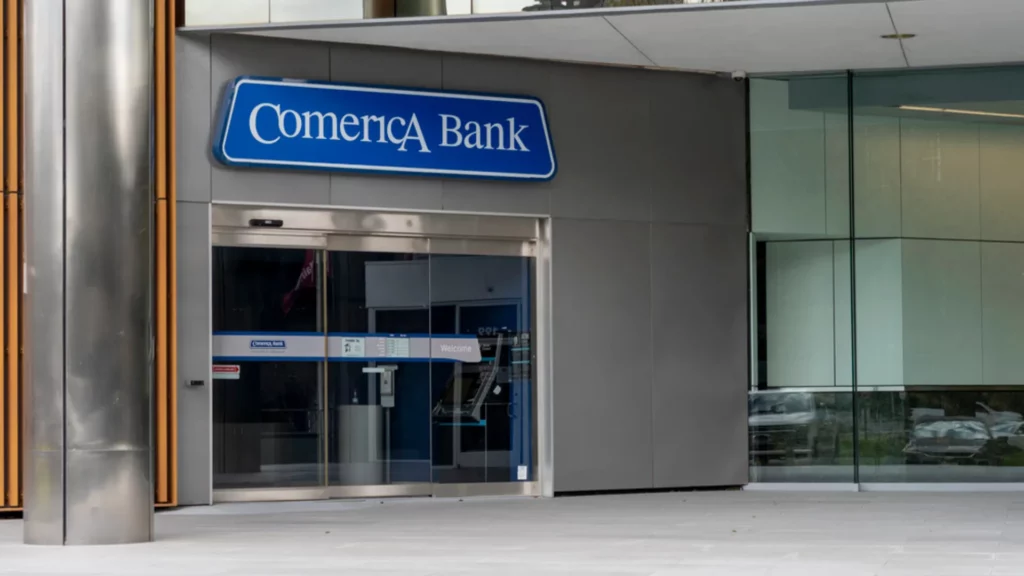 Fifth Third Bank To Acquire Comerica For $10.9 Billion As More US Regional Banks Seek M&As To Thrive 1 Fifth Bank To Acquire Comerica For $10.9 Billion As More US Regional Banks Seek M&As To Thrive