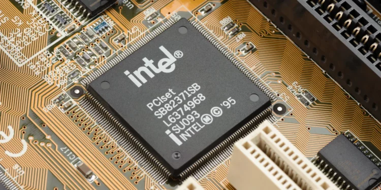 Intel Reports Profits Exceeded Expectations In Q4 Due To Increased Investments, Shares Rise 7% 1 Intel Reports Profits Exceeded Expectations In Q4 Due To Increased Investments, Shares Rise 7%