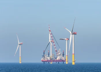 ScottishPower Installs First HVDC Offshore Converter Amidst UK Offshore Wind Budget Cuts
