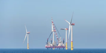 ScottishPower Installs First HVDC Offshore Converter Amidst UK Offshore Wind Budget Cuts 3 ScottishPower Installs First HVDC Offshore Converter Amidst UK Offshore Wind Budget Cuts