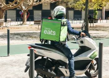 Mexico’s Online Shopping Surge is Transforming the Food-Delivery Network 6 Mexico’s Online Shopping Surge is Transforming the Food-Delivery Network