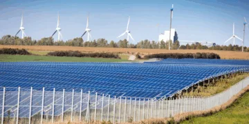 World Bank and Ditrolic Partner with Johor for the $6 Billion Clean Energy Project 4 World Bank and Ditrolic Partner with Johor for the $6 Billion Clean Energy Project