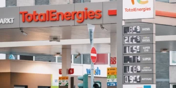 TotalEnergies partners with NEO NEXT to Form UK's Largest Independent Oil and Gas Producer 2 TotalEnergies partners with NEO NEXT to Form UK's Largest Independent Oil and Gas Producer